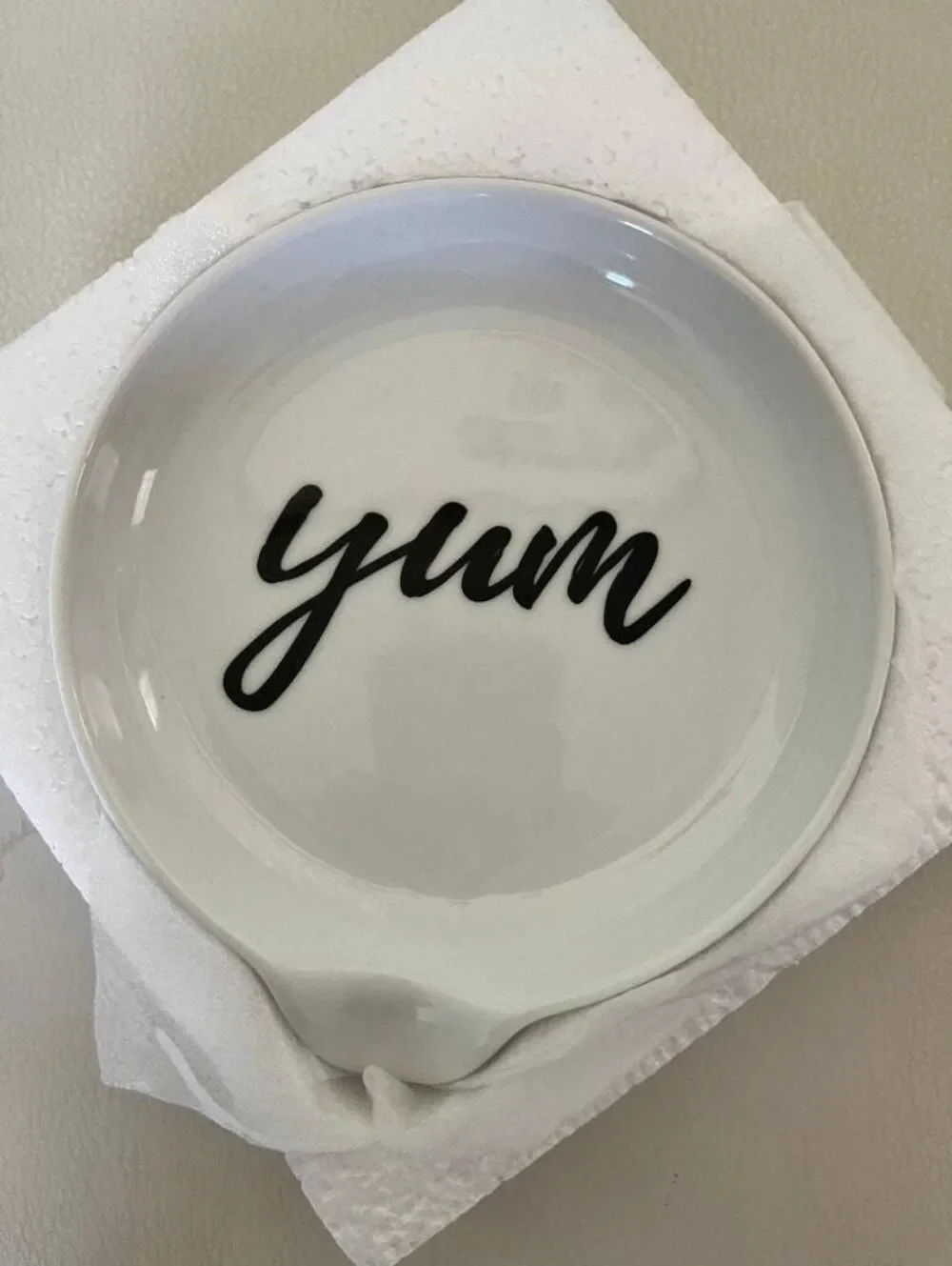 Chic White Ceramic Snack Plates with 'Yum' & 'Tasty' Text - Set of 2